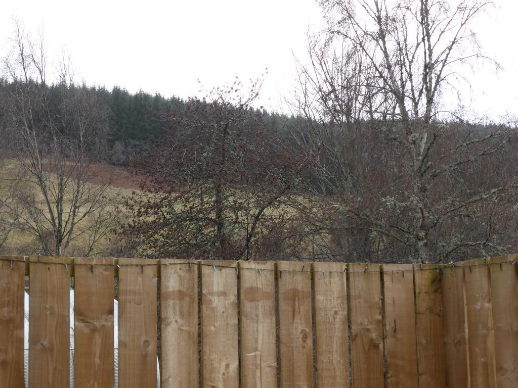 Treetops Bungalow Loch Ness Drumnadrochit Buitenkant foto